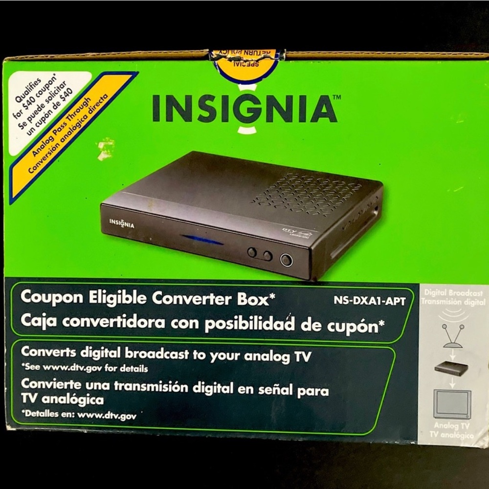 Insignia Converter - Digital
Signal to Analog (older TVs) New In-Box